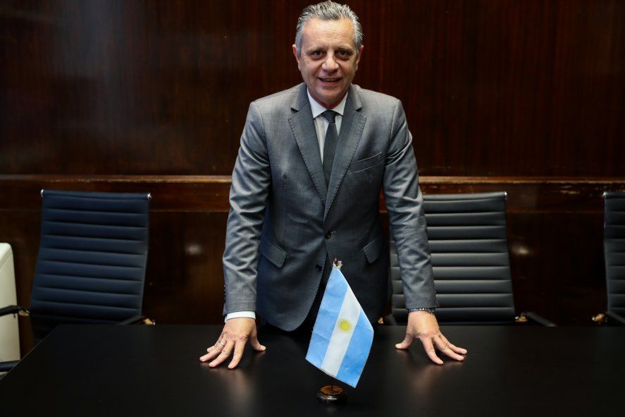 Ariel Schale: Queremos recueprar el orgullo de los argentinos por su industrai nacional.