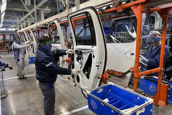 La industria automotriz registró una fuerte caída en los primeros meses de la gestión de Javier Milei. El impacto en la provincia de Buenos Aires.