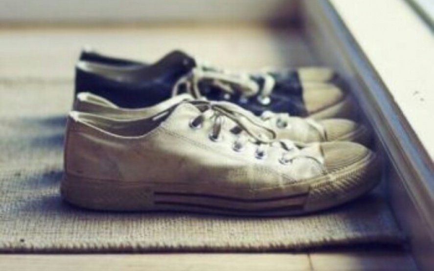 Prevención coronavirus: qué hacer con el calzado y la ropa cuando llegamos a nuestras casas