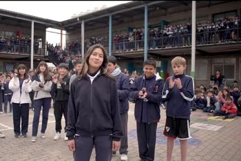 Una escuela bonaerense recibió el premio a la mejor del mundo por su labor comunitaria