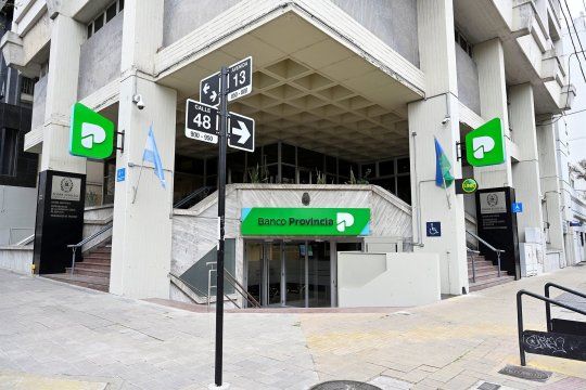 finalmente, en la plata los bancos tambien tendran horario de verano