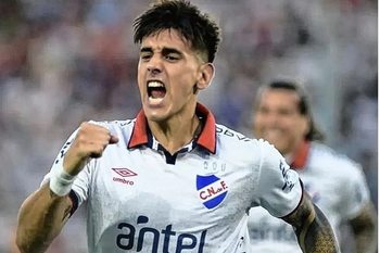 Estudiantes puso la lupa en Alexis Castro: ¿quién es y cómo juega?