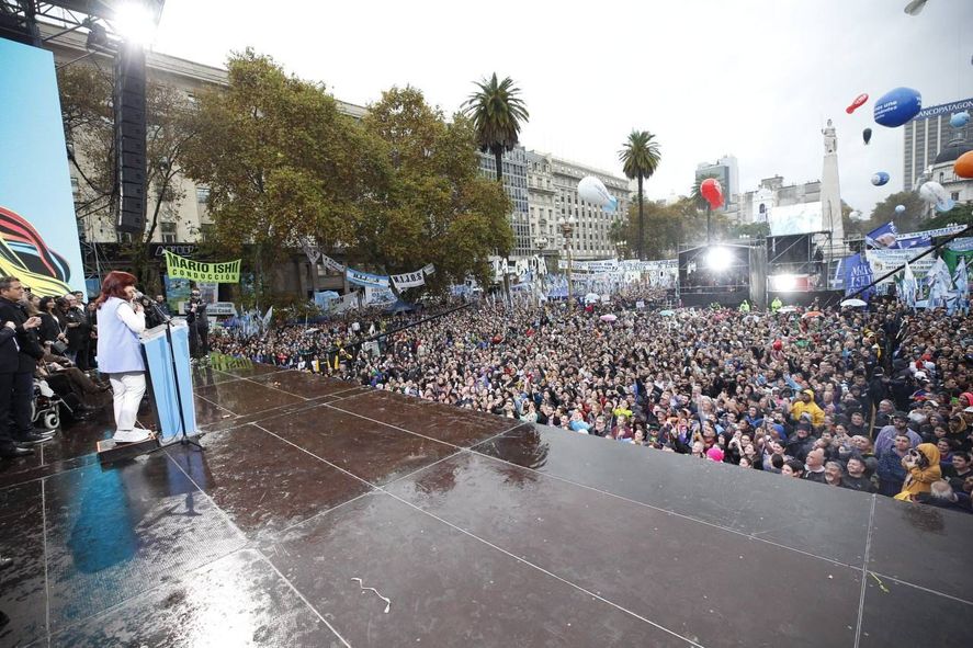 Las mejores fotos del acto de Cristina Kirchner en Plaza de Mayo