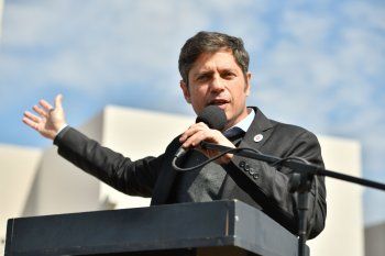 Kicillof entregó viviendas a familias de Lobería