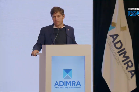 axel kicillof expuso el plan anti industrial de milei ante poderosos empresarios