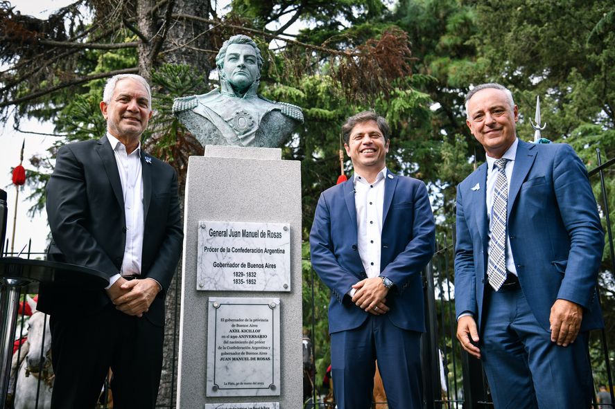 Axel Kicillof y Julio Alak homenajearon a Juan Manuel de Rosas