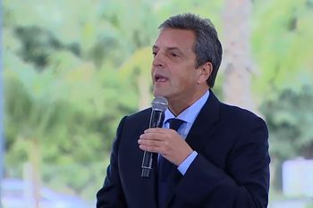Sergio Massa llamó a la oposición a votar por la ley de impuesto a las Ganancias y afirmó que Macri estafó a la gente en la campaña de 2015