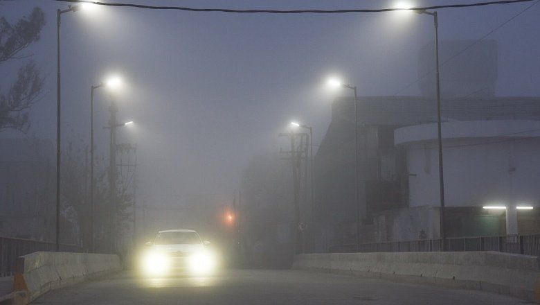 En La Plata advierten por presencia de niebla y piden extremar medidas de precaución al conducir