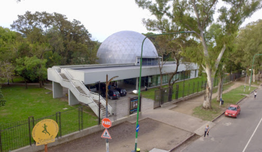 El Planetario de La Plata anuncia la reanudación de funciones con público