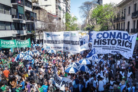 comienza un nuevo paro universitario en todo el pais mientras el gobierno no recula