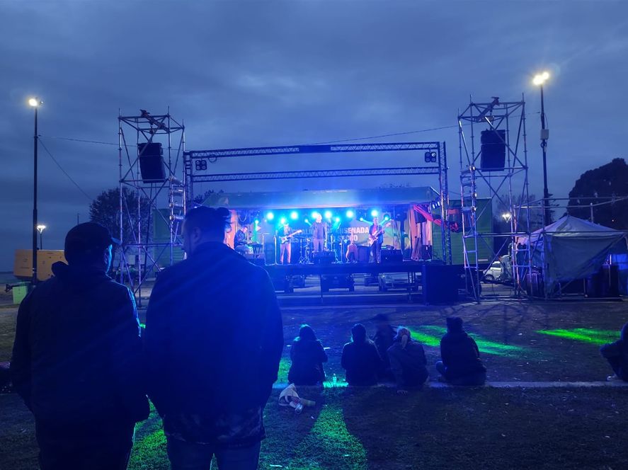 Música al aire libre y frente al río en el primer Festival del año en Punta Lara