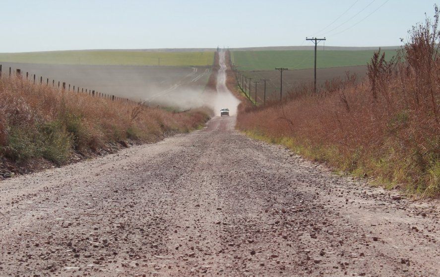 Cinco municipios del interior tendrán obras para caminos rurales