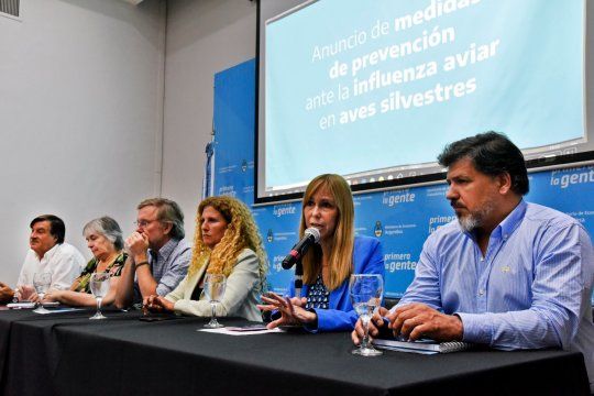 Declararon la emergencia sanitaria en Argentina por la detección de un caso de gripe aviar.