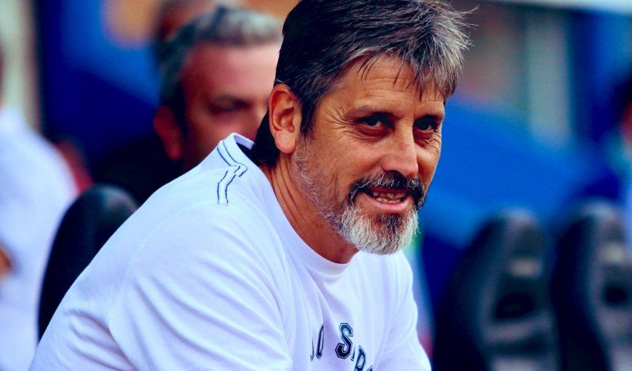 Darío Ortiz dirigió a Gimnasia, después de Troglio y antes de Maradona.