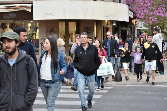 En La Plata, la venta ambulante de abril fue mayor a la de CABA.