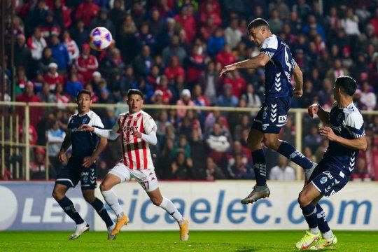 Leonardo Morales puso en ventaja a Gimnasia ante Unión por el Torneo de la Liga Profesional
