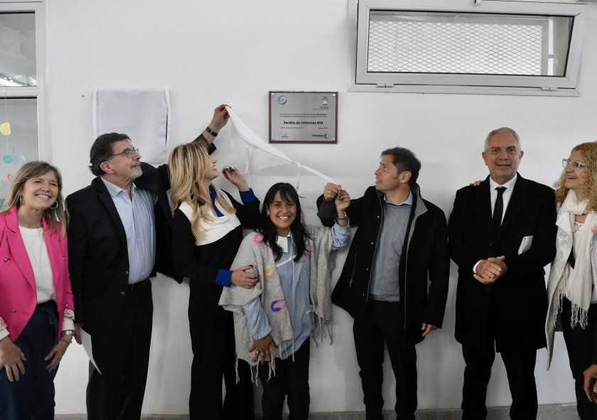 Axel Kicillof inauguró un jardín de infantes y un registro provincial de las personas en Cañuelas.