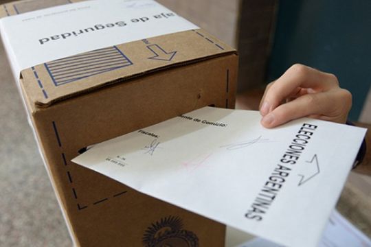 la provincia llama a los extranjeros a consultar el registro de electores