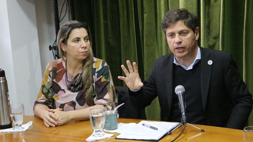 Axel Kicillof y Julieta Calmels anunciaron medidas para abordar la salud mental.