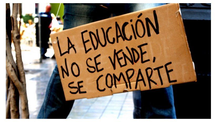 Yo banco la lucha docente”: el viral en defensa de la educación pública que  inunda las redes | Infocielo