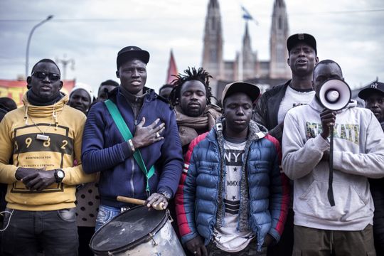 los senegaleses dejan las veredas: ¿donde compraremos ahora esos anteojos baratos?