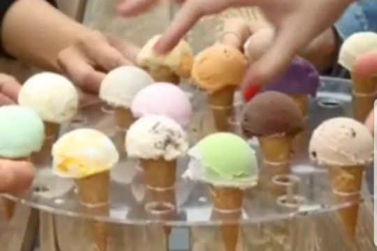Picada de helados con un sabor de cada región del mundo