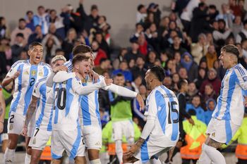 Argentina vs. Chile por las eliminatorias: ¡Golazo de la Araña! Julián amplió la ventaja