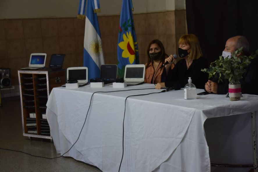Olavarría: Autoridades educativas presentaron el programa “Recuperando Net”