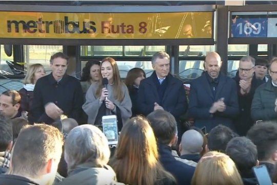 macri y vidal inauguraron un nuevo metrobus y prometieron cien mas si reeligen