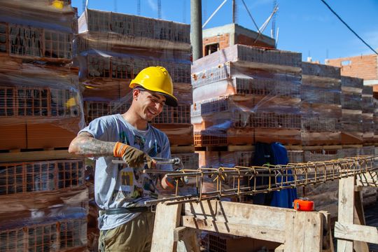 8000 solucionas habitacionales en la provincia frente al abandono de nacion