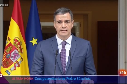 bombazo de pedro sanchez en espana: llama ya a elecciones generales