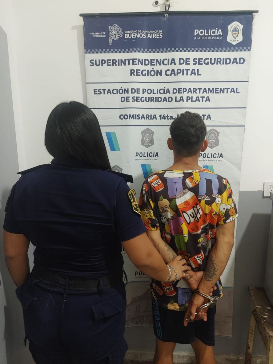 El joven detenido acusado de cometer una entradera en La Plata