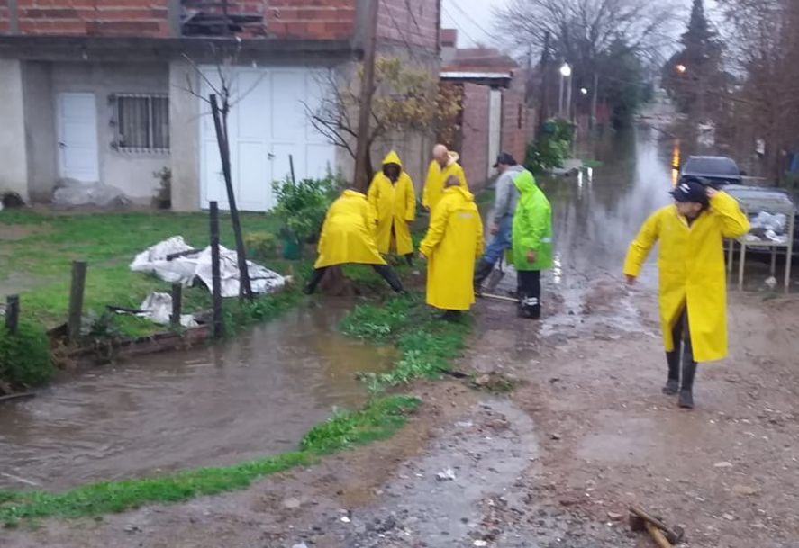 La Plata, bajo el agua otra vez: alerta naranja y centros de evacuación abiertos