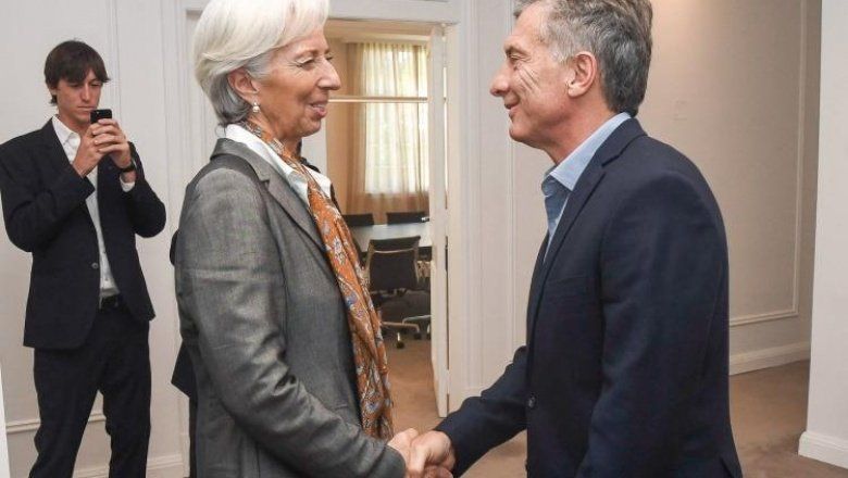 Presentaron amparo para que el gobierno brinde información sobre las condiciones del préstamo al FMI