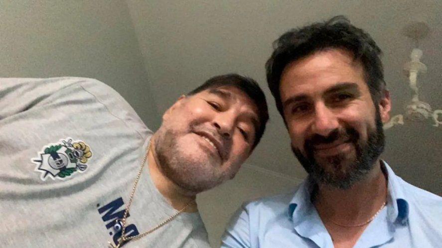 Otros tiempos. Diego Maradona junto a Leopoldo Luque
