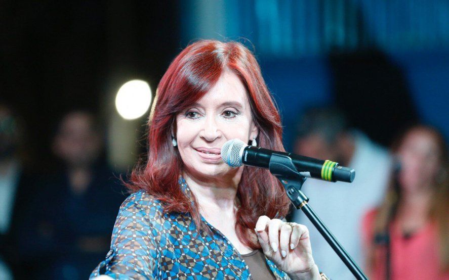 Cristina Fernández apuntó contra la Corte Suprema tras el pedido de sesiones virtuales