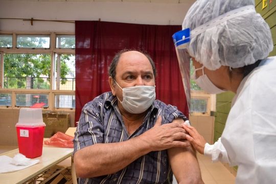 Vacunación: Jornada especial en el CONICET La Plata  