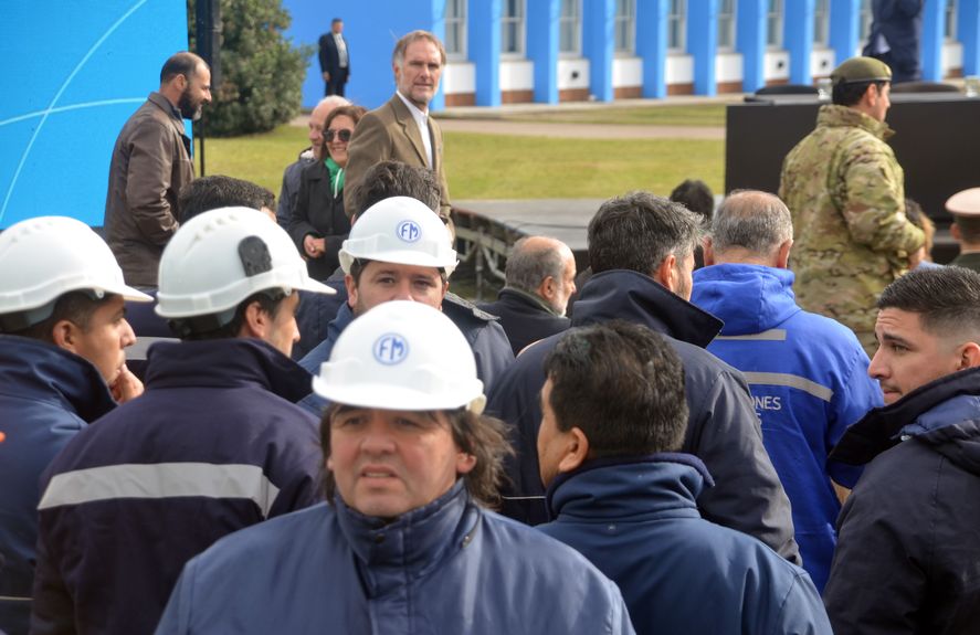 Fanazul: La ola privatizadora de Javier Milei vuelve a angustiar a los trabajadores