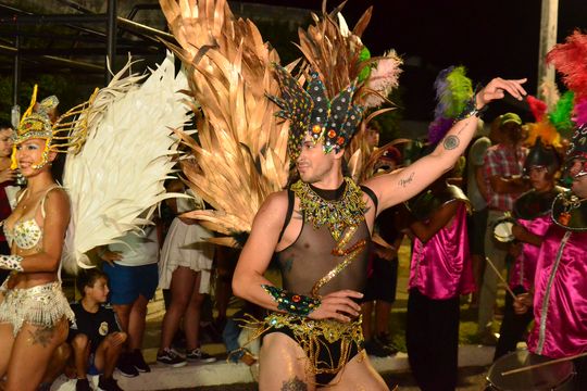 baile, carrozas y recital en vivo de la nueva luna: se vienen los carnavales de rivadavia