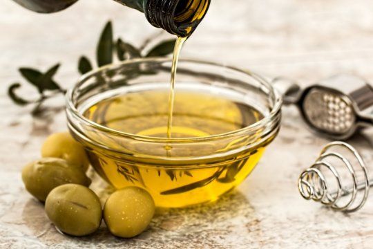 prohiben en todo el pais la venta de un aceite de oliva y varios productos terapeuticos