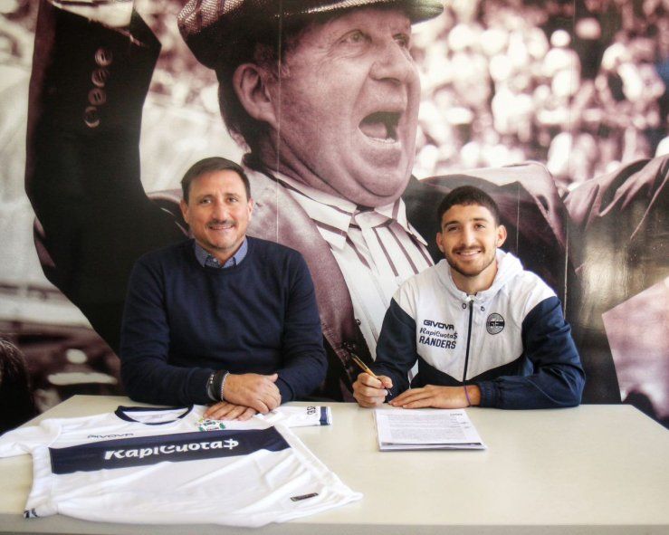 Nicolás Garayalde firmó contrato con Gimnasia por 18 meses. (Foto: prensa GELP)