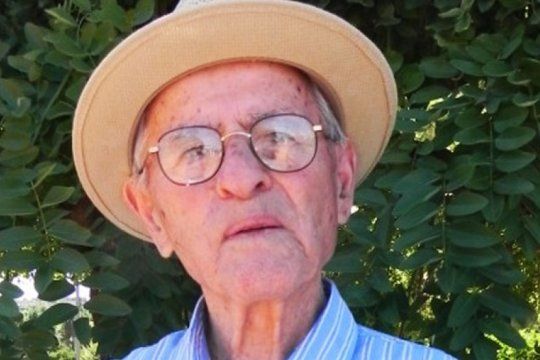 un abuelo bonaerense cumple 105 anos y grabo un video para invitar a todo el pueblo a festejar