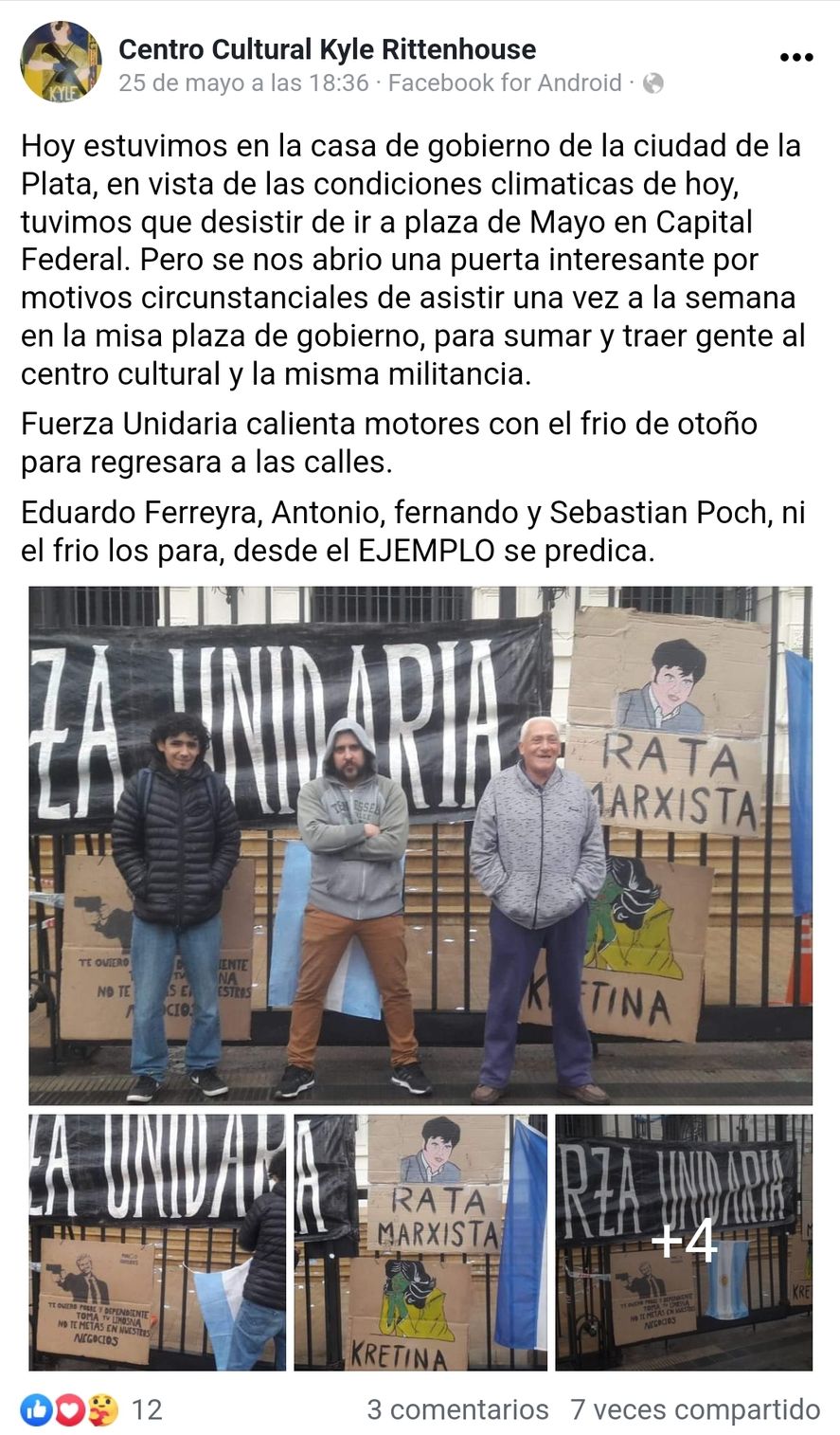 Miembros del Centro Cultural de ultraderecha de La Plata frente a la Gobernación bonaerense 